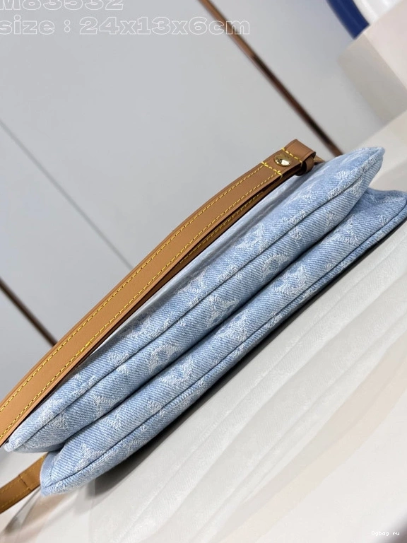 Liv LOUIS pochette -24.5*13.5*6.5CM VUITTON double 0809